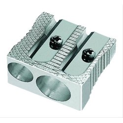 Metalldoppelanspitzer Keilform